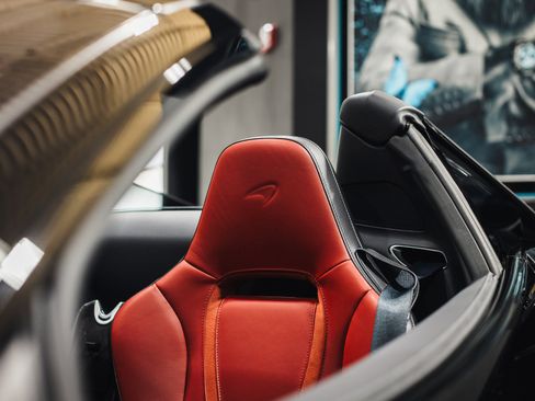 Used 2024 McLaren 750S Spider image 13