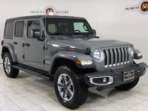 Used 2019 Jeep Wrangler Unlimited Sahara w/ Safety Group AWD/4WD image 34