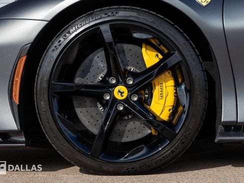 Used 2025 Ferrari SF90 Spider image 10