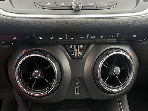 Used 2023 Chevrolet Blazer LT w/ Convenience Package image 21