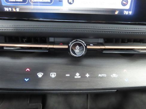 Used 2024 Nissan Ariya AWD image 31
