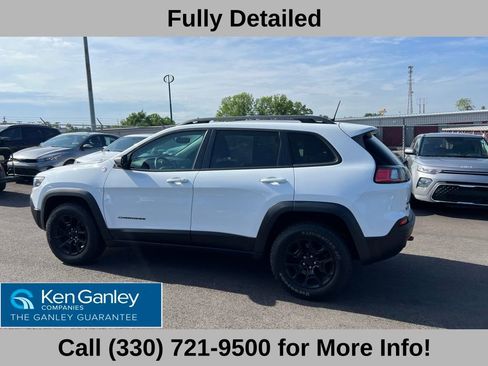 Used 2019 Jeep Cherokee Trailhawk w/ Comfort/Convenience Group AWD/4WD image 8
