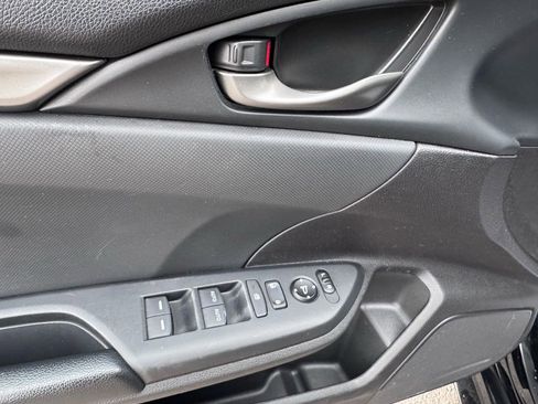 Used 2020 Honda Civic Sport image 10