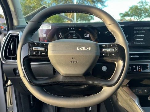 New 2026 Kia Sorento LX FWD image 13
