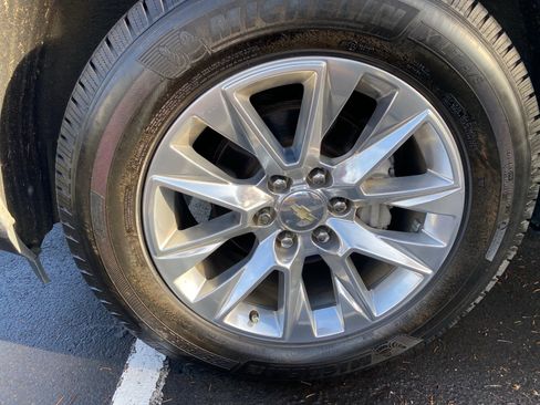 Used 2019 Chevrolet Silverado 1500 LTZ image 7