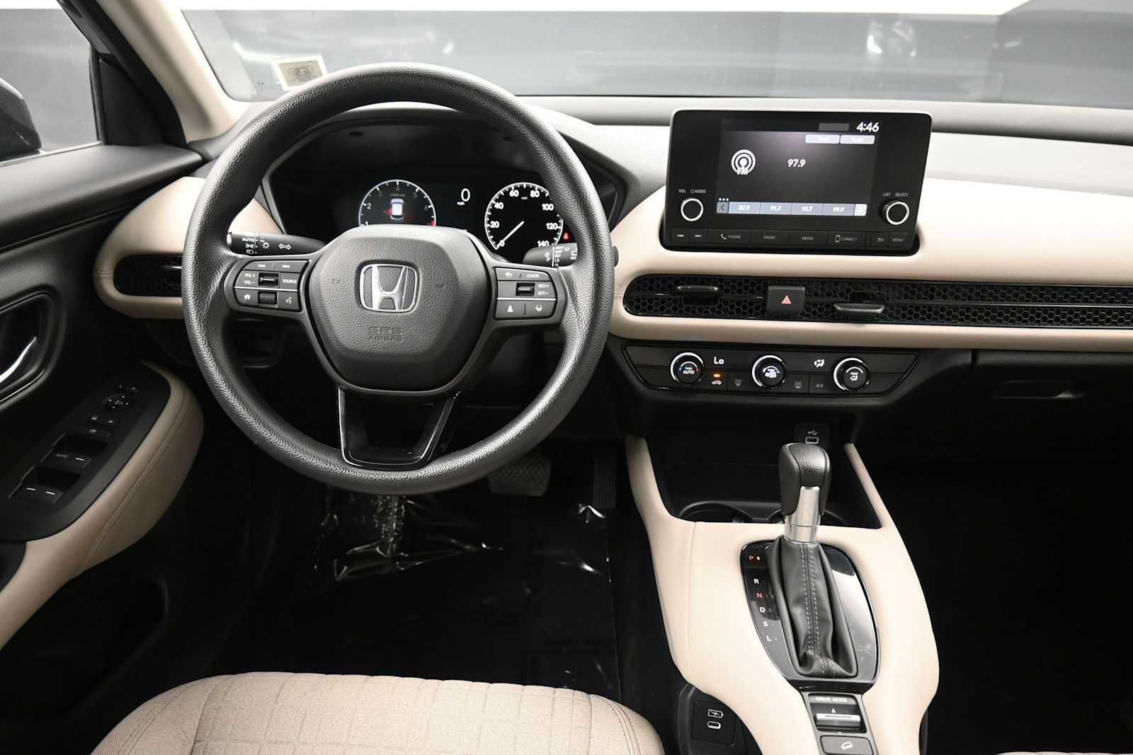 Used 2024 Honda HR-V LX image 19