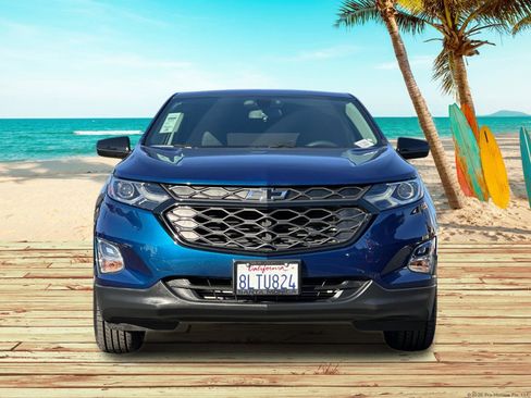 Used 2019 Chevrolet Equinox LT w/ LPO, Blackout Package image 8