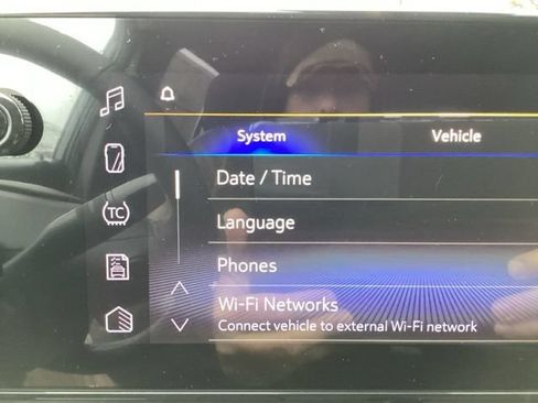 New 2026 Chevrolet Trax LT w/ Driver Confidence Package FWD image 38