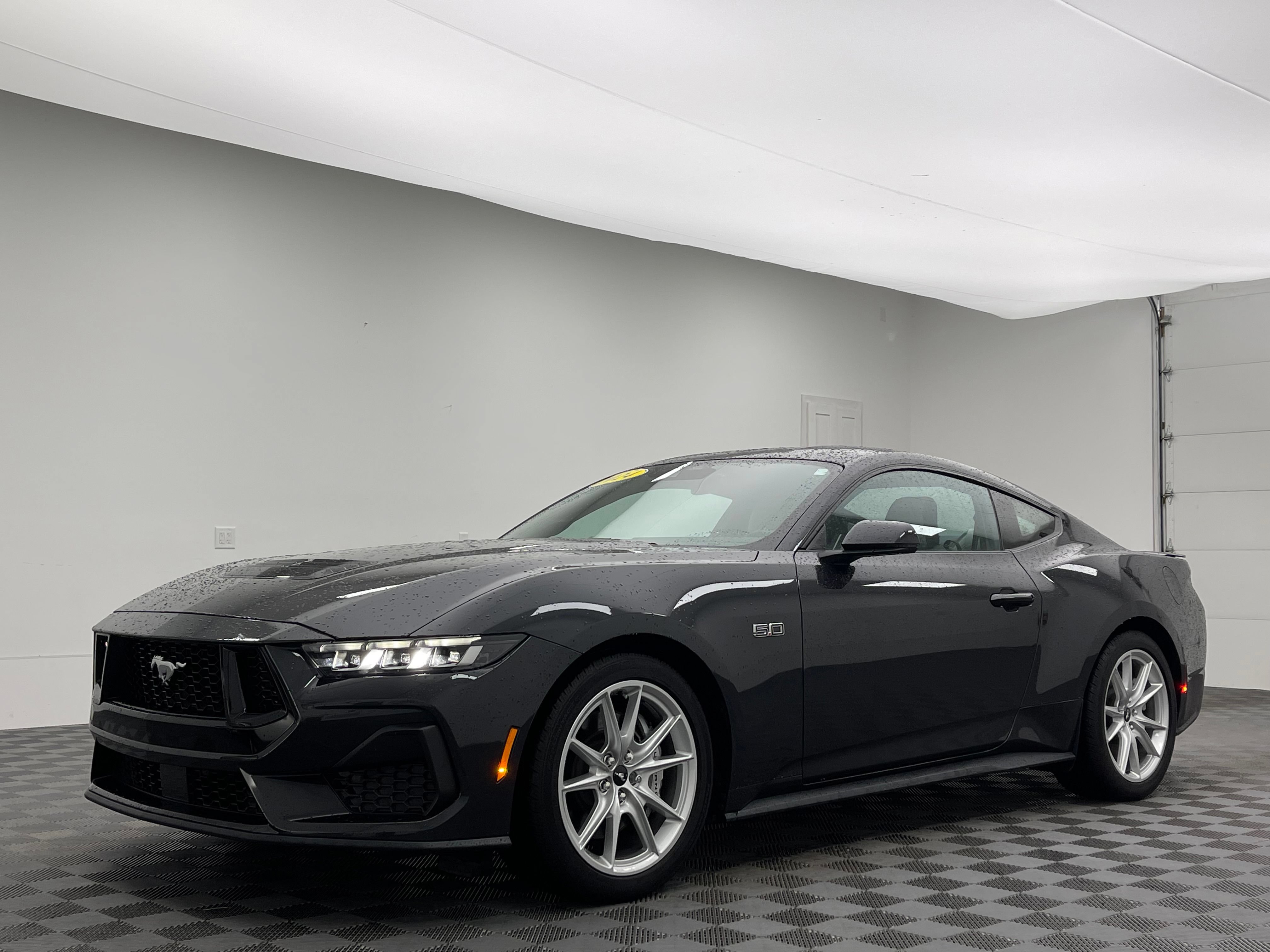 Used 2024 Ford Mustang GT Premium RWD image 2
