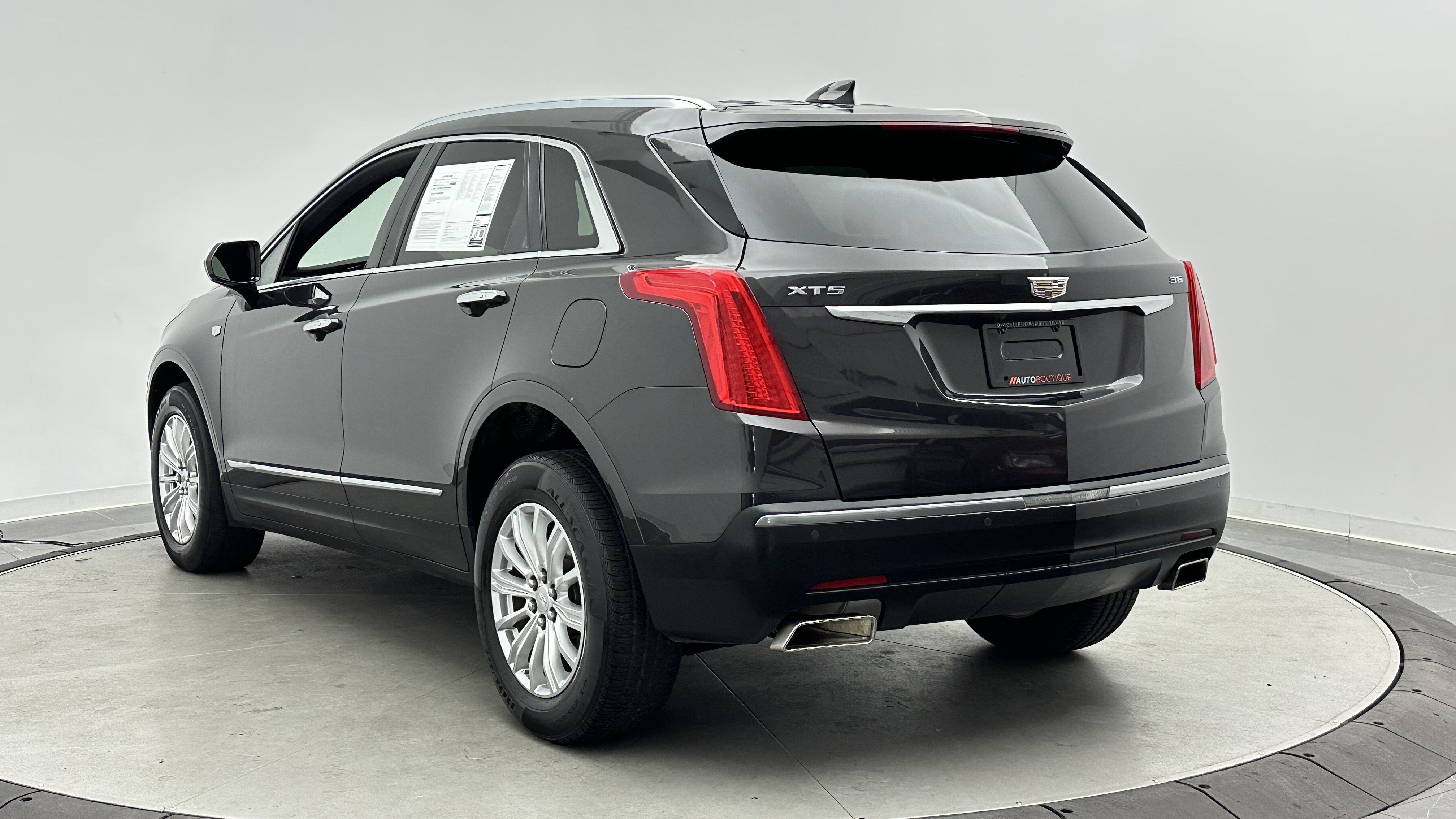 Used 2018 Cadillac XT5 FWD w/ LPO, Wheel Lock Package image 5