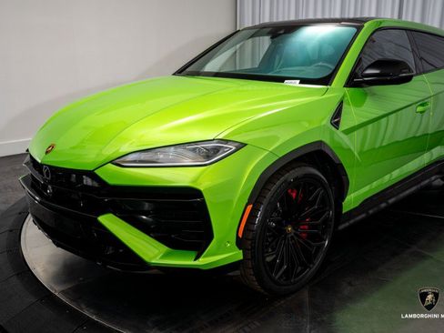 Used 2025 Lamborghini Urus SE image 10
