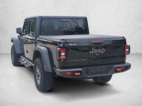 Used 2024 Jeep Gladiator Mojave AWD/4WD image 7