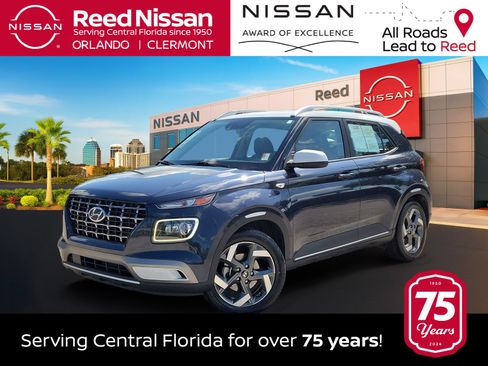 Used 2020 Hyundai Venue FWD image 1