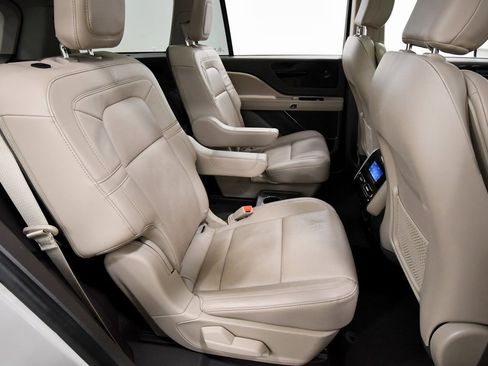 Used 2022 Lincoln Aviator Reserve w/ Elements Package Plus image 20