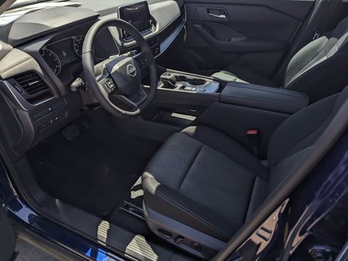 New 2026 Nissan Rogue SV FWD image 9