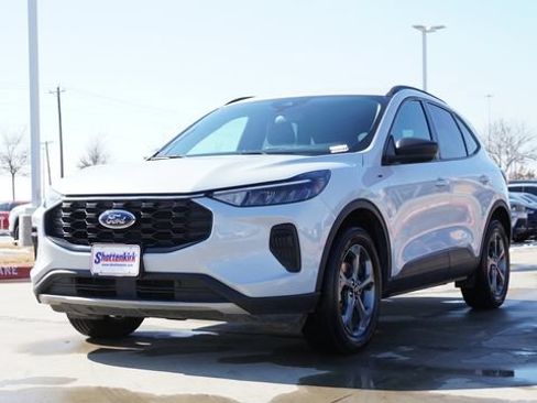 Used 2025 Ford Escape ST-Line AWD/4WD image 3