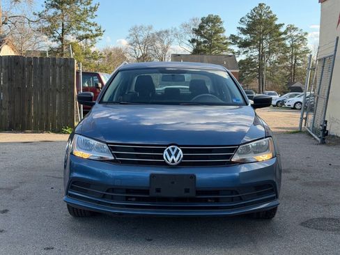 Used 2015 Volkswagen Jetta SE image 4
