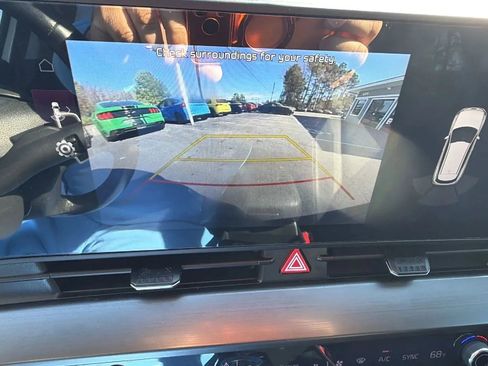 Used 2023 Kia Sportage EX image 32