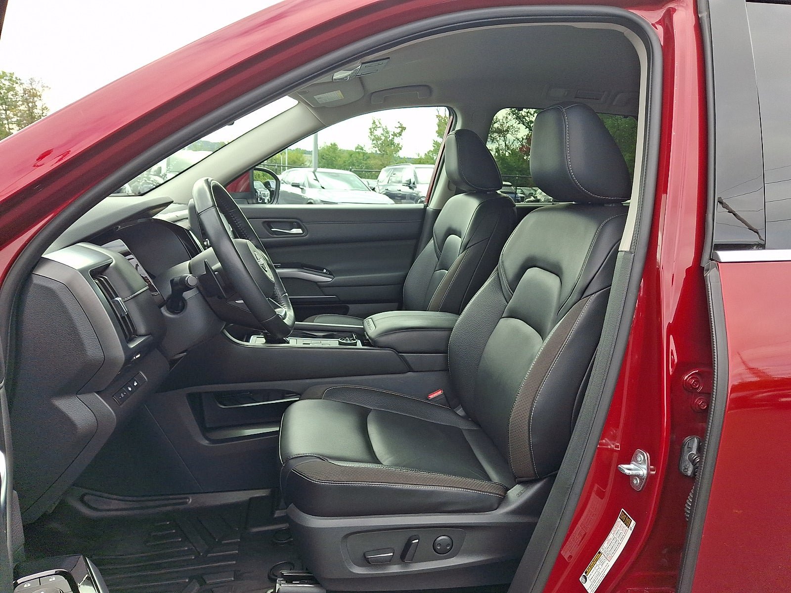Used 2023 Nissan Pathfinder SL w/ Cargo Package AWD/4WD image 14