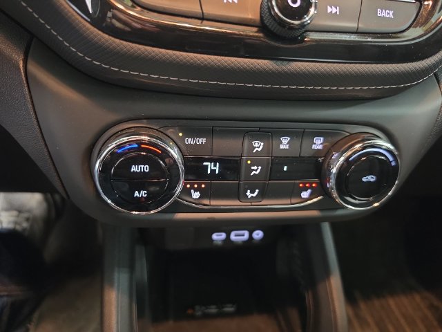 Used 2022 Chevrolet TrailBlazer ACTIV w/ Sun and Liftgate Package AWD/4WD image 10