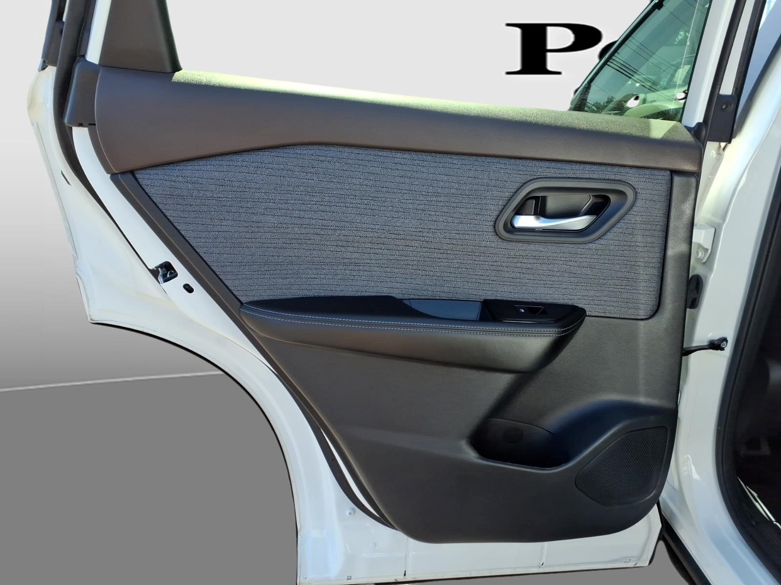 Used 2023 Nissan Rogue SV AWD/4WD image 23