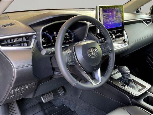 Certified 2026 Toyota Corolla Cross XLE w/ Convenience Package AWD/4WD image 17