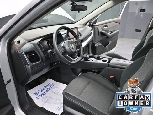Used 2023 Nissan Rogue SV AWD/4WD image 11