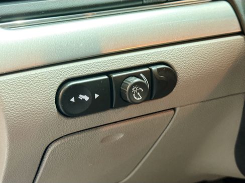 Used 2007 Saturn Aura XE w/ Enhanced Convenience Pkg image 16