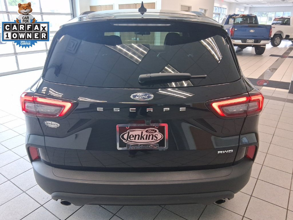 Used 2025 Ford Escape ST-Line AWD/4WD image 16