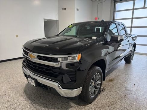New 2026 Chevrolet Silverado 1500 LT w/ Safety Package AWD/4WD image 4