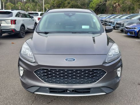 Used 2020 Ford Escape Titanium image 2