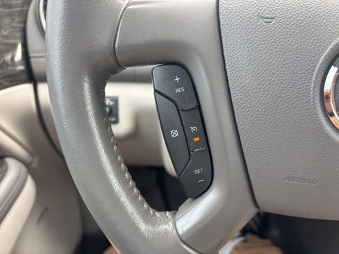 Used 2014 Buick Enclave Premium AWD/4WD image 18