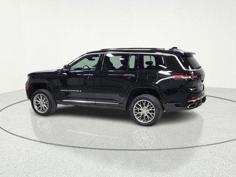 Used 2024 Jeep Grand Cherokee L Summit AWD/4WD image 3