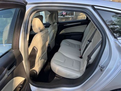 Used 2016 Ford Fusion Titanium FWD image 13