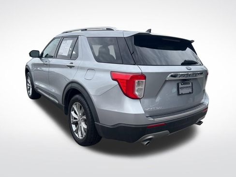 Used 2022 Ford Explorer Limited image 3