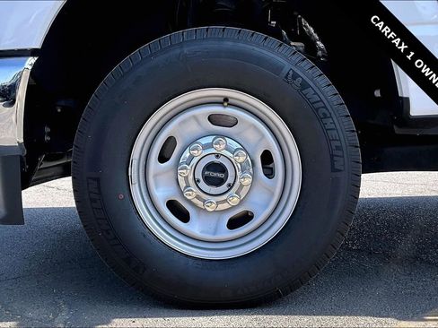 Used 2024 Ford F250 XL w/ XL Chrome Package image 31