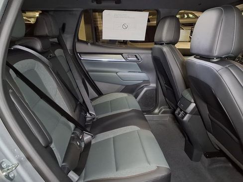 New 2026 GMC Terrain AT4 AWD/4WD image 7