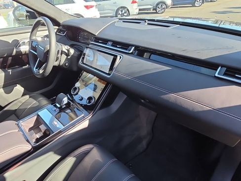 Certified 2023 Land Rover Range Rover Velar R-Dynamic S image 20