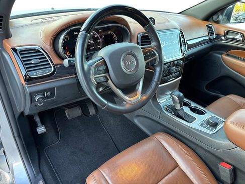 Used 2021 Jeep Grand Cherokee Overland image 21