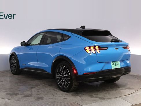 Used 2024 Ford Mustang Mach-E Premium image 17