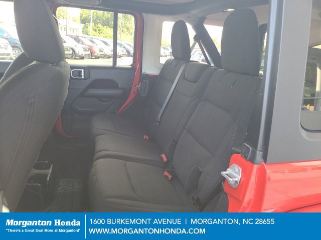 Used 2020 Jeep Wrangler Unlimited Sahara AWD/4WD image 18