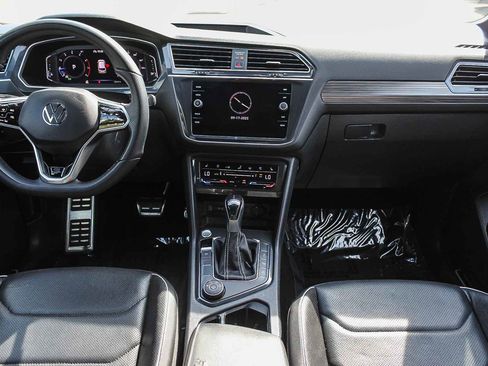 Used 2022 Volkswagen Tiguan SEL R-Line image 12