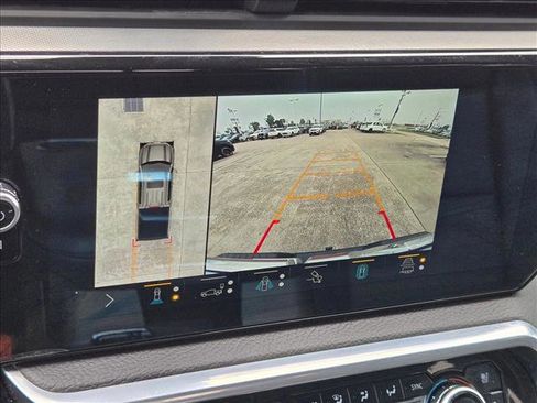 Used 2022 GMC Sierra 1500 Denali AWD/4WD image 12