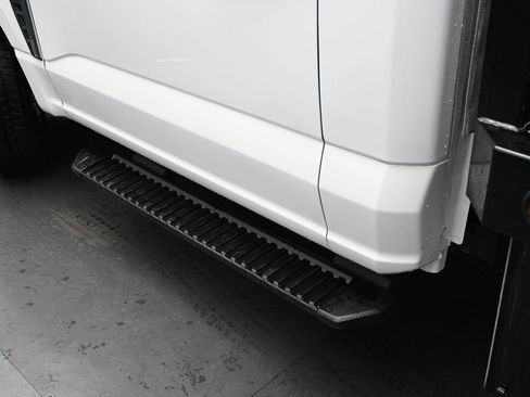 Used 2023 Ford F250 XL w/ XL Chrome Package RWD image 7