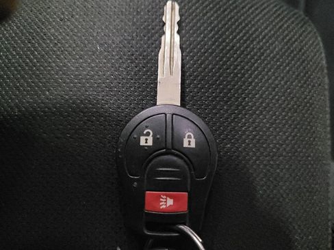 Used 2014 Nissan Rogue S AWD/4WD image 32
