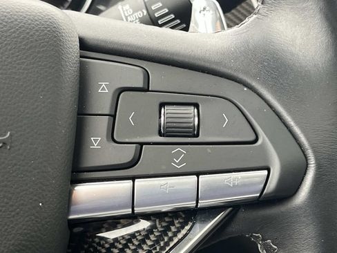 Certified 2025 Cadillac XT6 Sport w/ LPO, Floor Liner Package AWD/4WD image 39