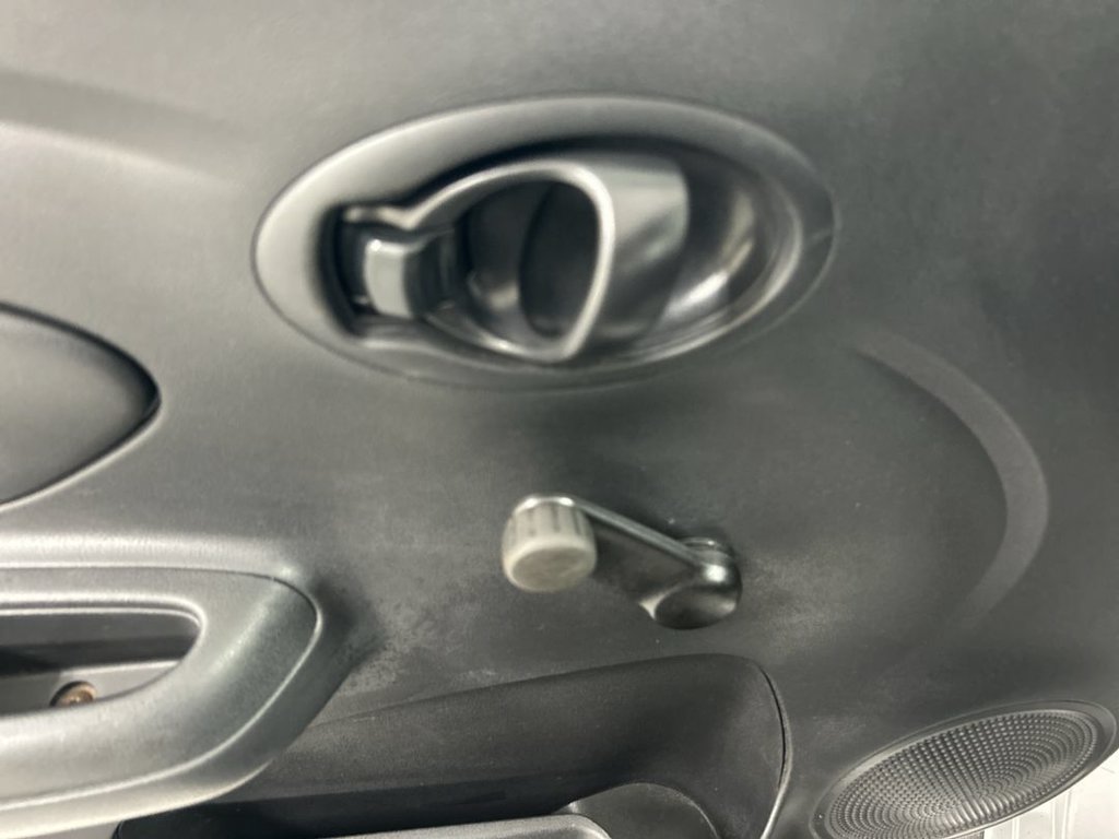 Used 2019 Nissan Versa S Plus FWD image 11