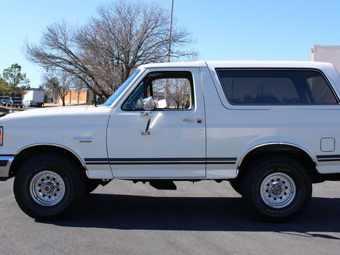 Used 1990 Ford Bronco AWD/4WD image 14