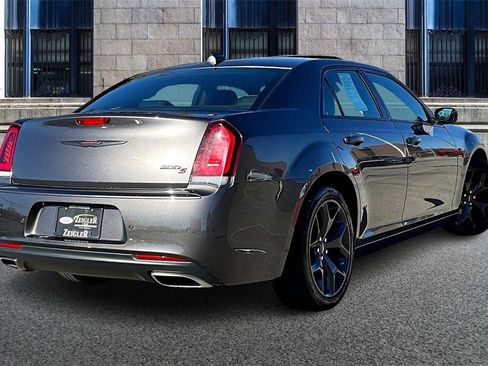 Used 2023 Chrysler 300 S image 11