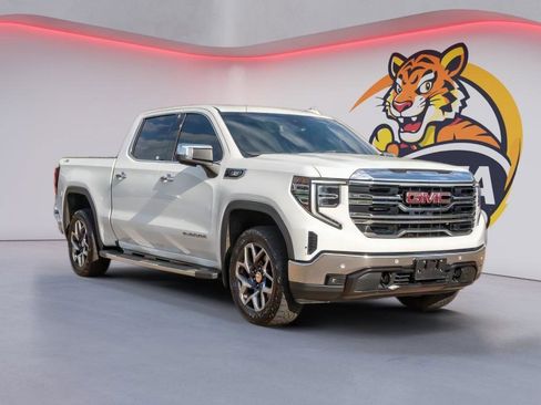 Used 2024 GMC Sierra 1500 SLT w/ SLT Premium Plus Package AWD/4WD image 3